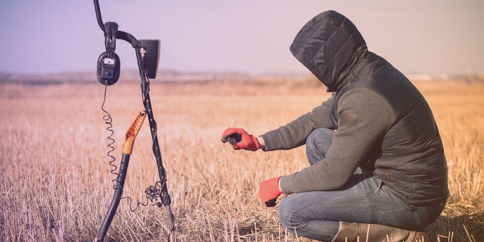 define-dedektorleri-mi-metal-dedektorleri-mi-dogru-secim-icin-rehber